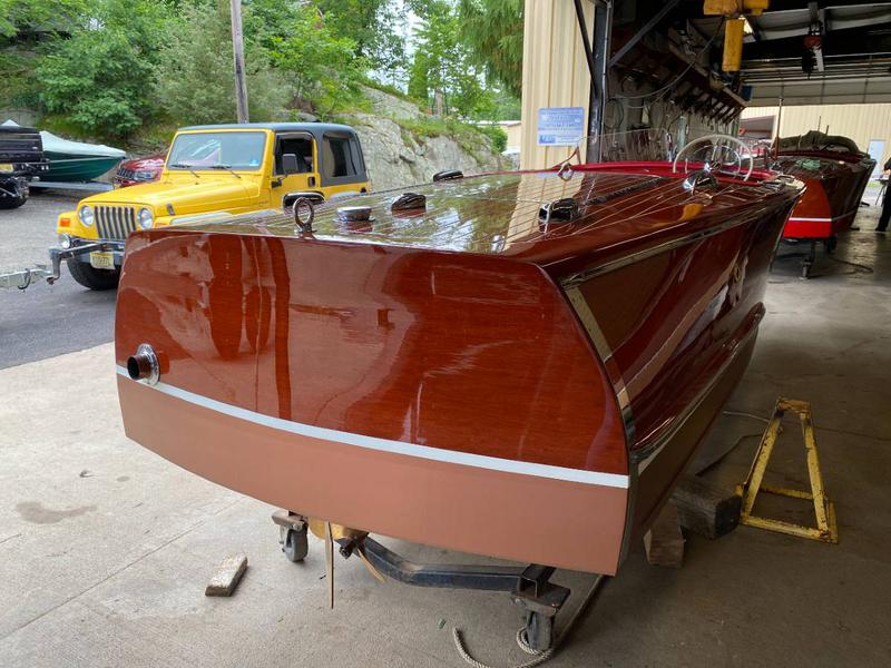 1949 17' Chris Craft Runabout