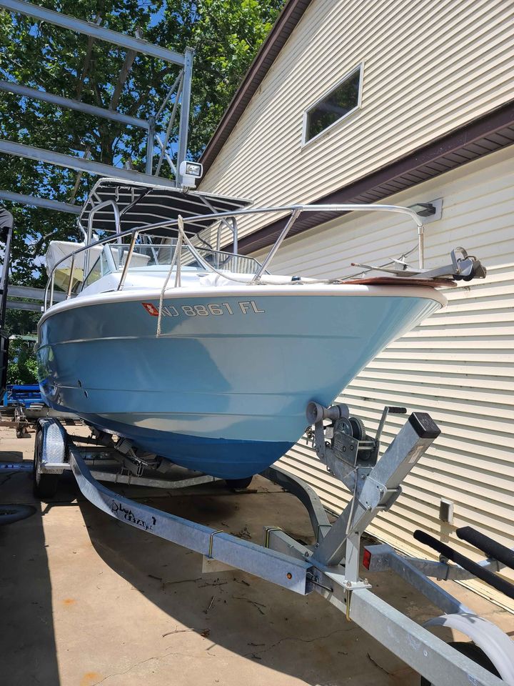 1989 Bayliner 23 Trophy