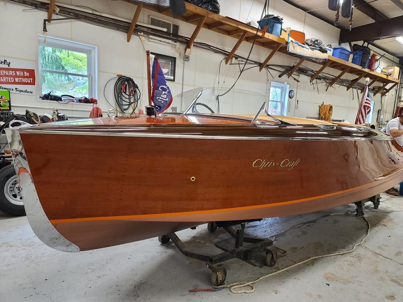 1940 17' Chris Craft Barrel Back