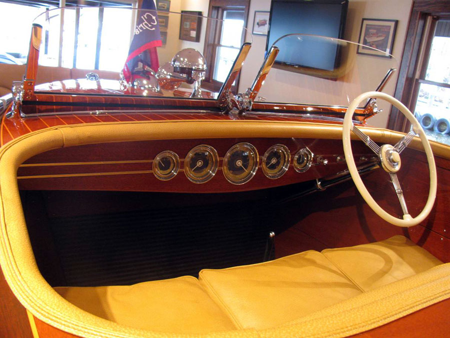 1940 19' Chris Craft Barrelback Runabout