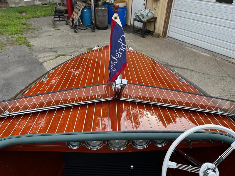 1941 19' Chris Craft Barrelback