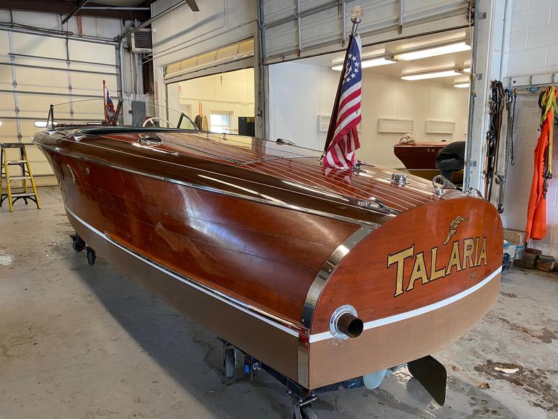 1941 19' Chris Craft Custom Runabout