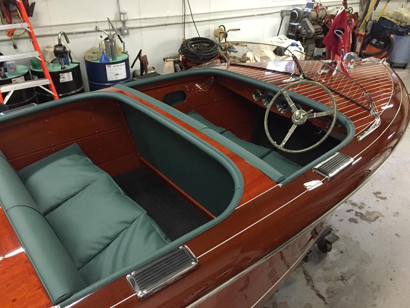 1942 17' Chris Craft Barrelback