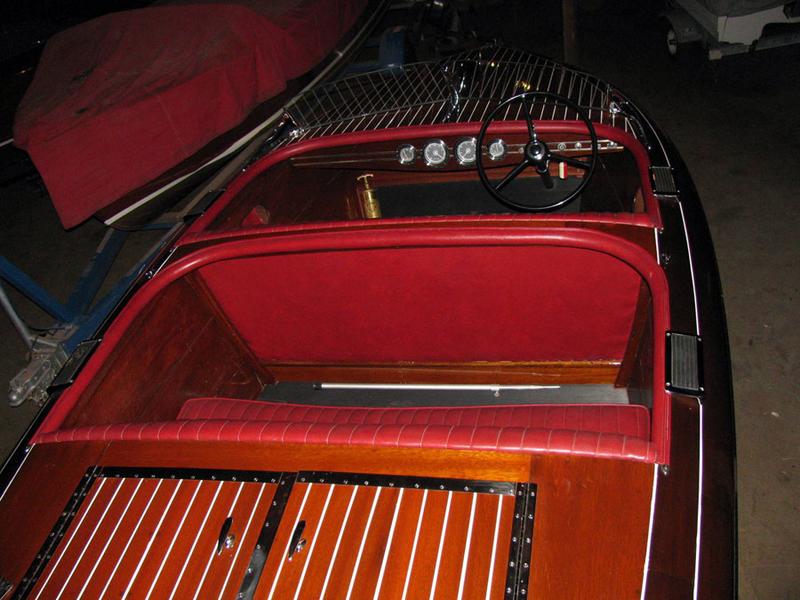 1942 17' Chris Craft Barrelback Runabout