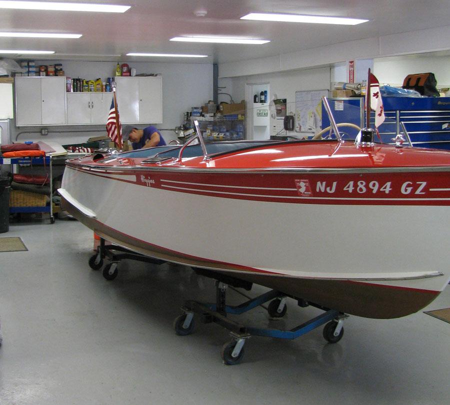 1948 19' Higgins Runabout