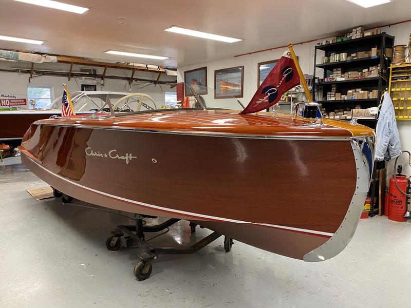 1950 18' Chris Craft Riviera