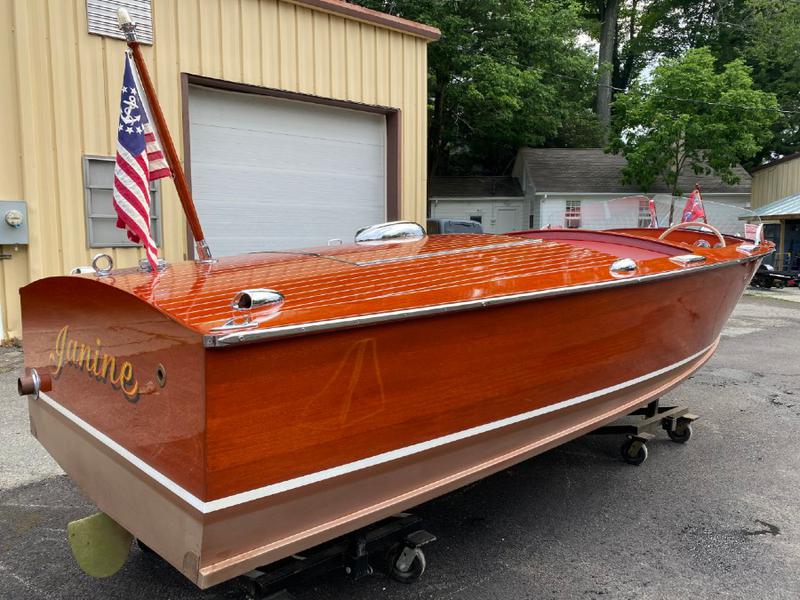 1954 17' Chris Craft Runabout