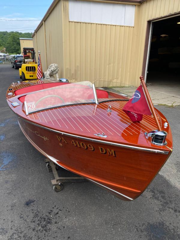 1954 17' Chris Craft Runabout