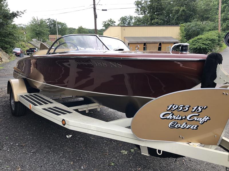 1955 18' Chris Craft Cobra