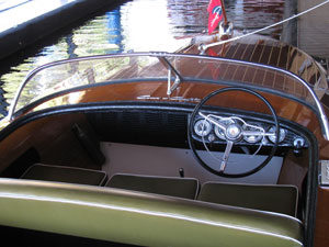 1956 21' Chris Craft Capri