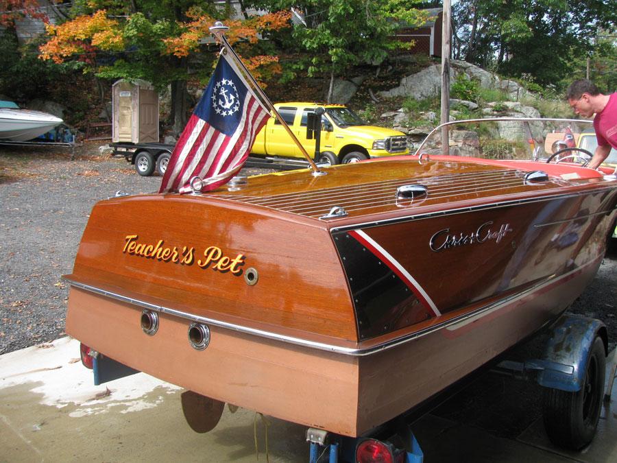 1960 19' Chris Craft Capri