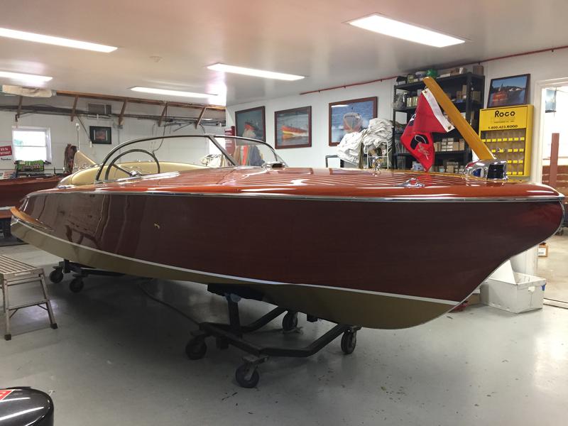 1955 21' Chris Craft Cobra (Hull #17) powered by a Cadillac CM 285HP 8 Cylinder Engine